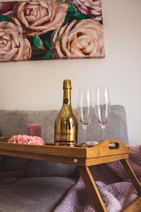 Apartmani Vuckovic Vodice Esterno foto