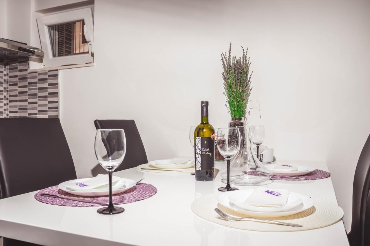 Apartmani Vuckovic Vodice Esterno foto
